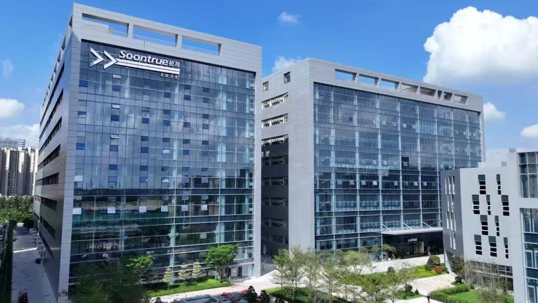 Calm Resolve, Decisive Action: How Soontrue Intelligence Balances Maturity with Momentum